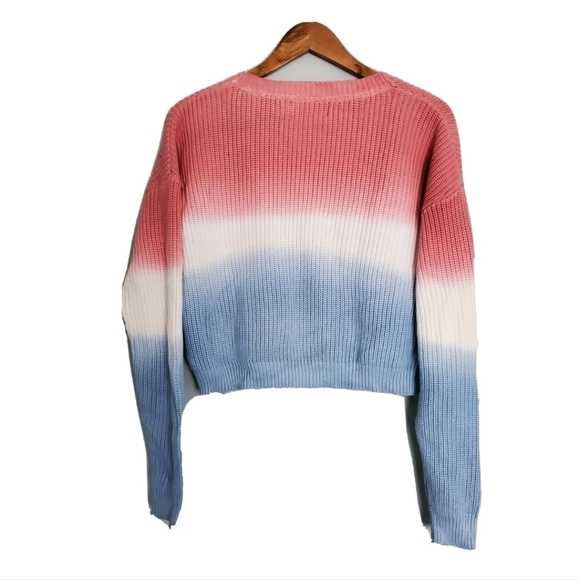 NEW MinkPink Dip Dye Blue Pink Crop Sweater - Picture 3 of 6